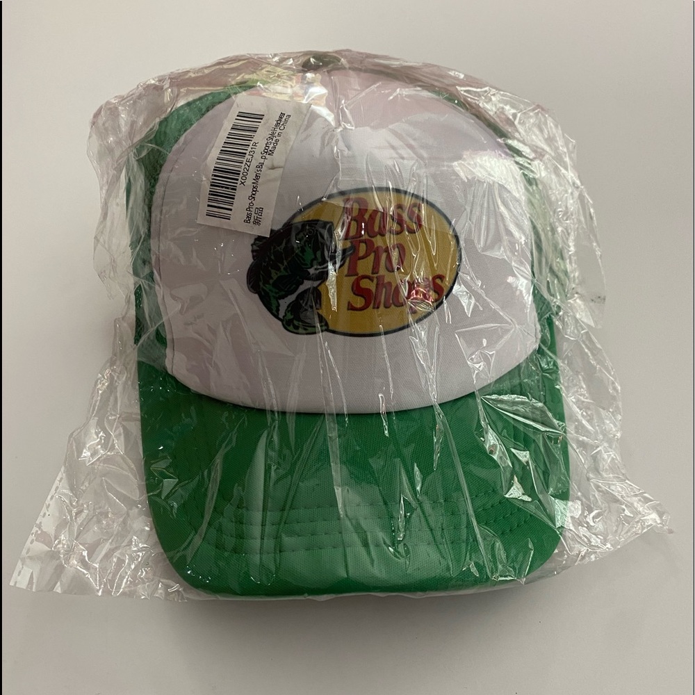 Bass Pro Shops Green & White Snapback Adjustable Trucker Casual Hat